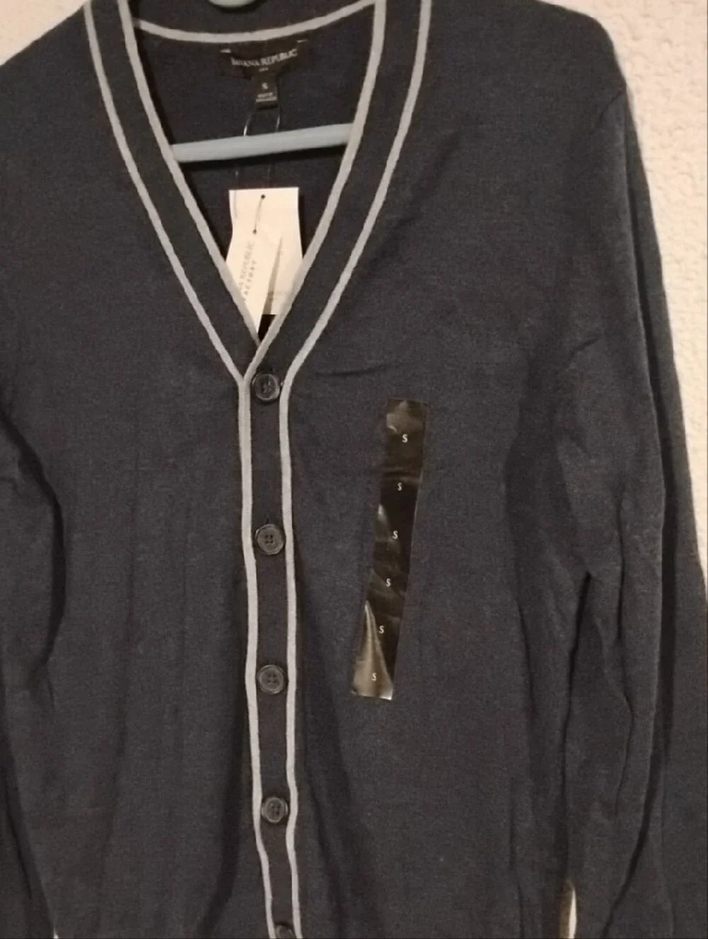 Men's Banana Republic Navy V-Neck Cardigan with Contrast Trim Size Small